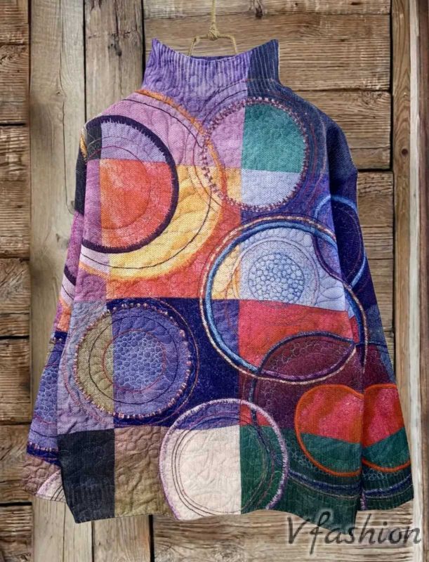 Шарен пуловер с висока яка