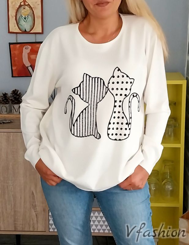 Пуловер с котета - бял