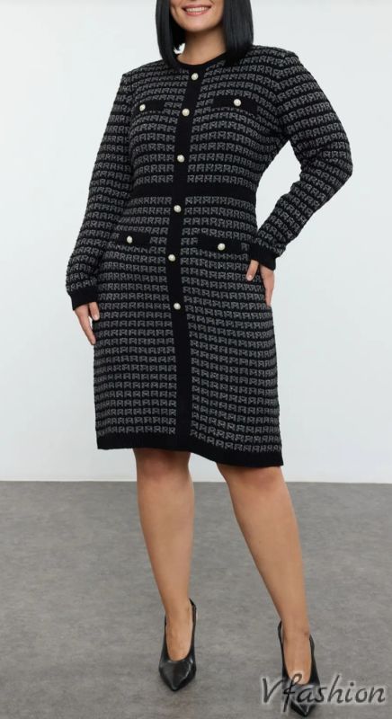 Права рокля с копчета