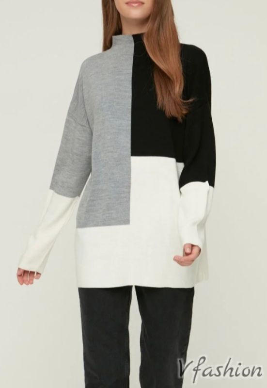 Трицветен пуловер