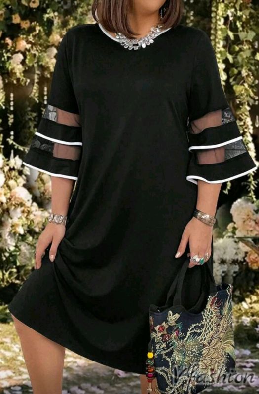 Елегантна рокля с тюлени мотиви