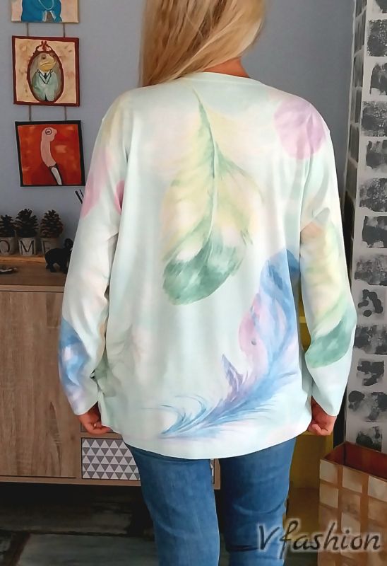 Пуловер фино плетиво - големи пера