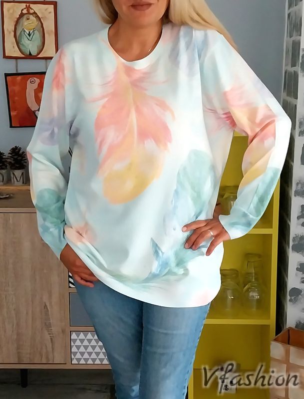 Пуловер фино плетиво - големи пера