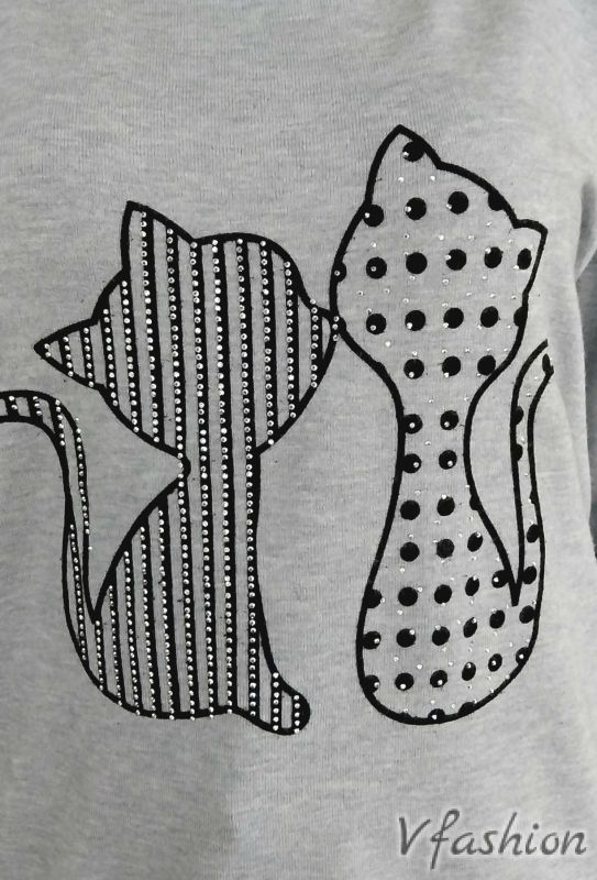 Пуловер с котета - сив