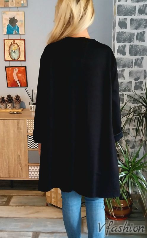 Разкроена туника с джоб - черна