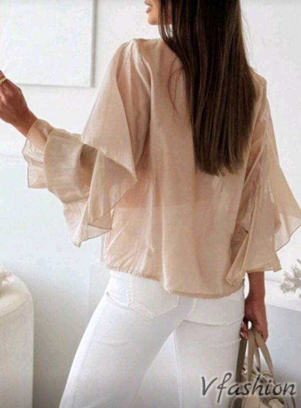 Риза с волан