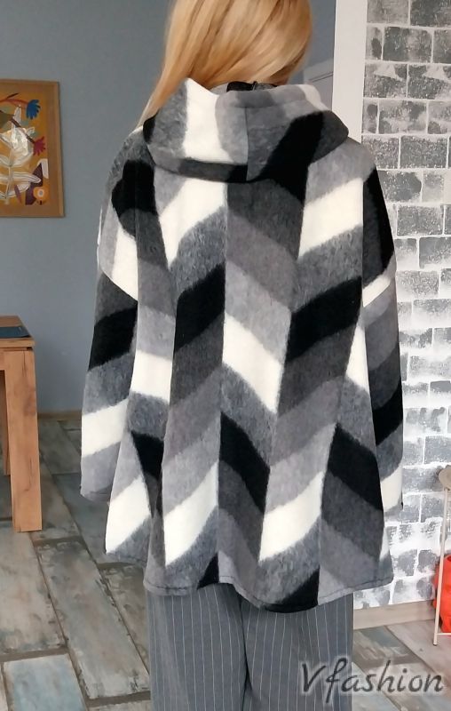 Палто с качулка и джобове