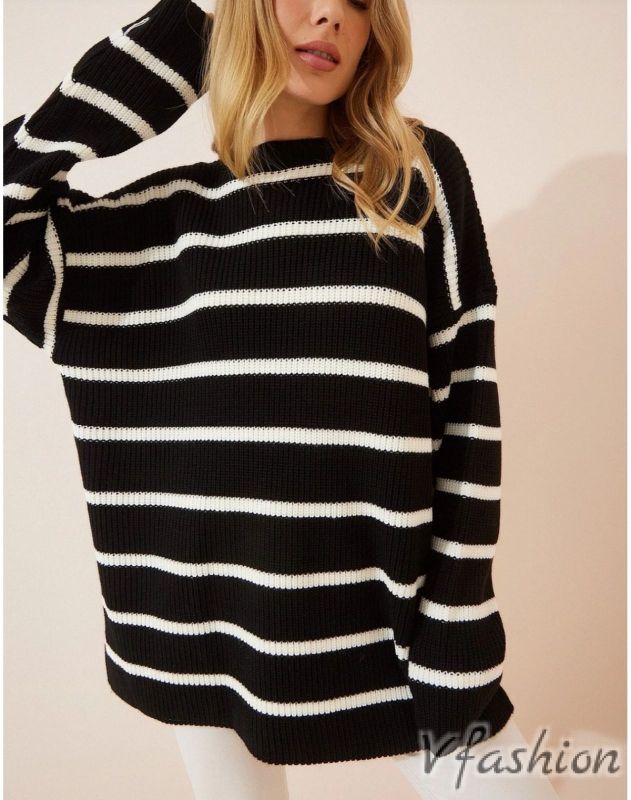 Пуловер на райе - черно и бяло