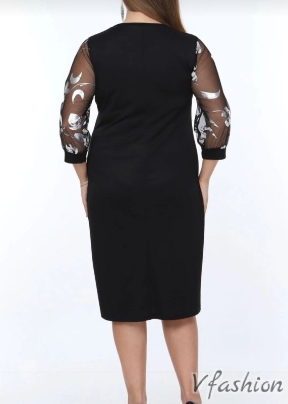 Права рокля с тюл на цветя