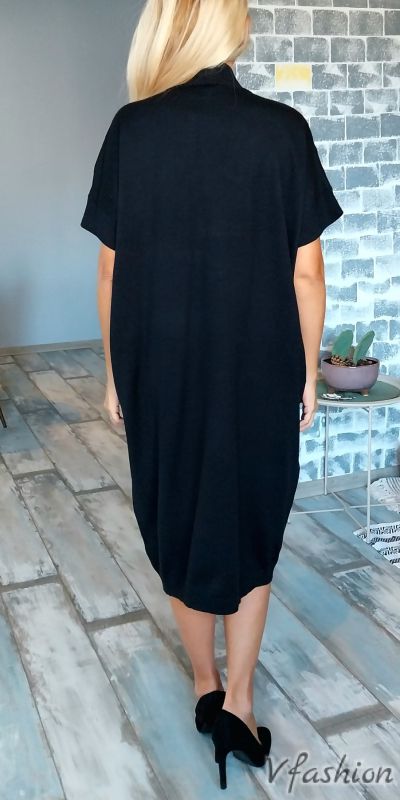 Рокля от плетиво с цвете