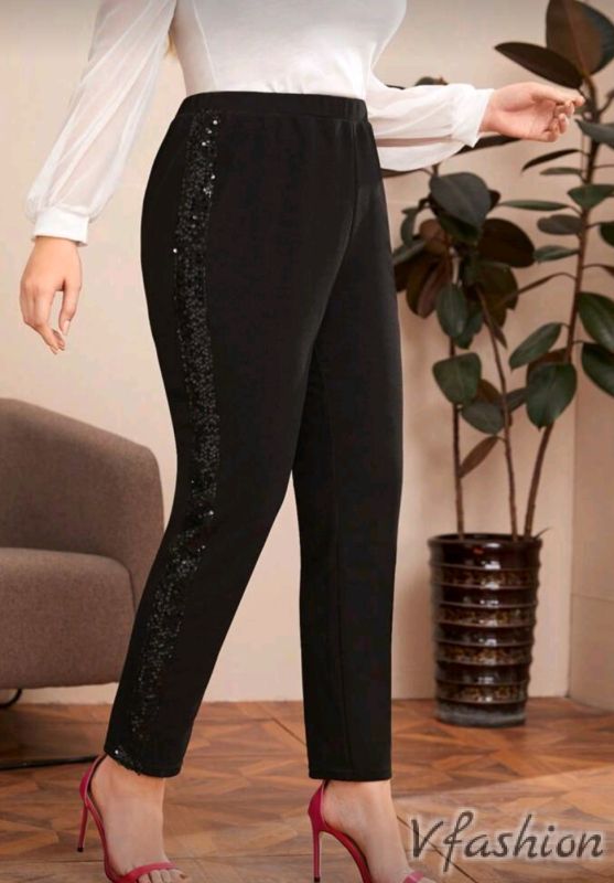 Панталон с ивица от пайети