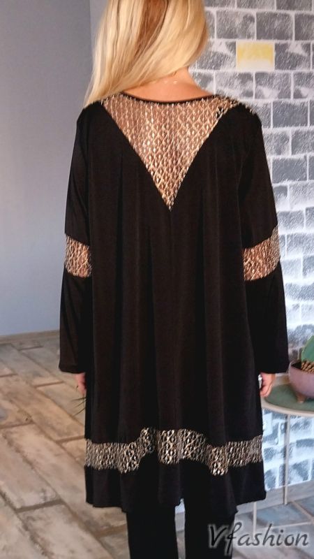 Широка туника със златисти нишки