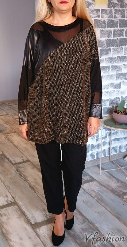 Елегантна туника с мотиви