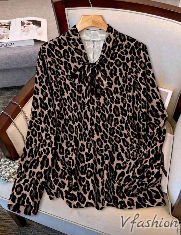 Риза с леопардов принт