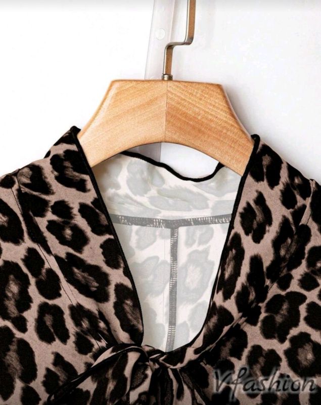 Риза с леопардов принт