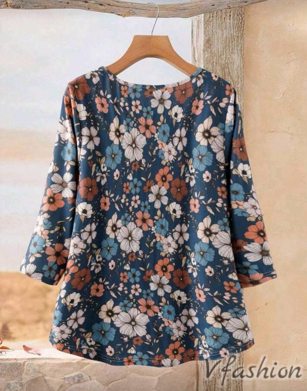 Блуза на цветчета - синя