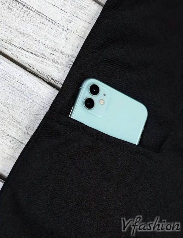 Рокля с джобове - черна