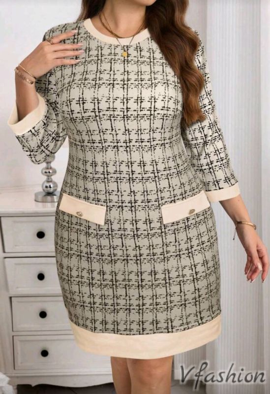 Права рокля с принт