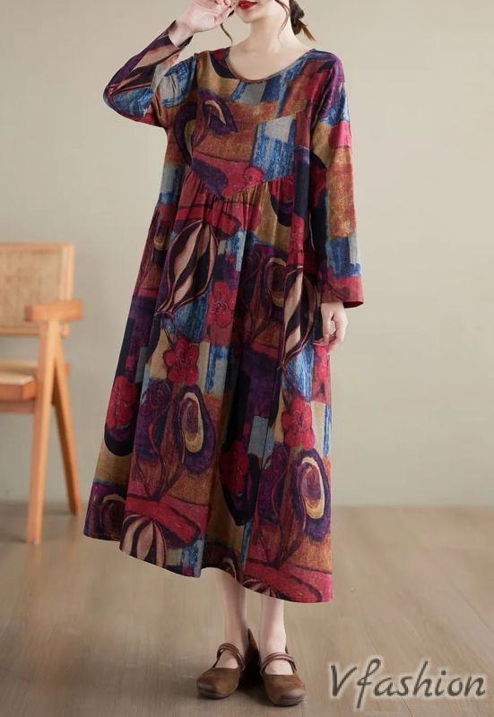 Разкроена рокля с джобове и арт принт