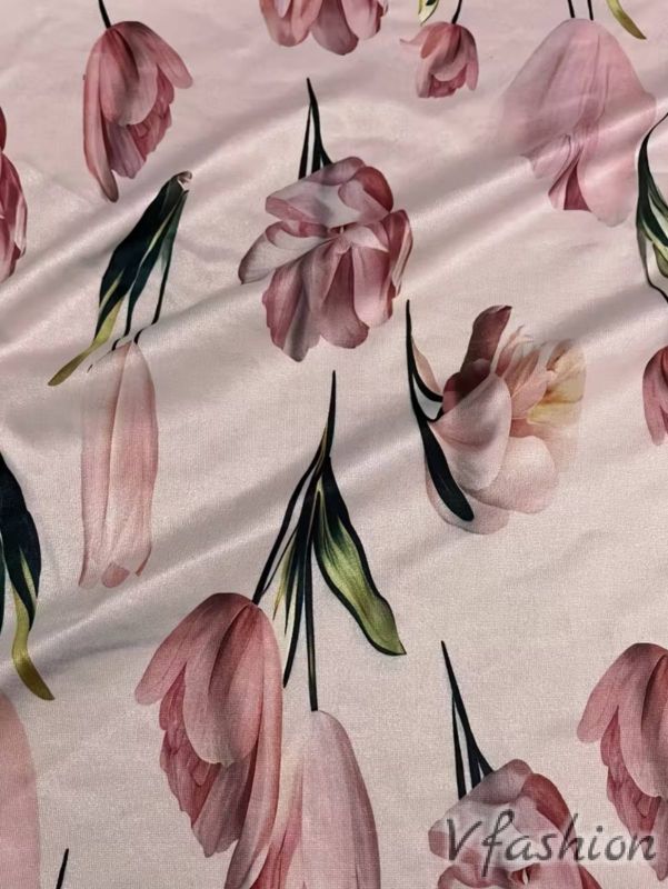 Комплект рокля на лалета и наметка