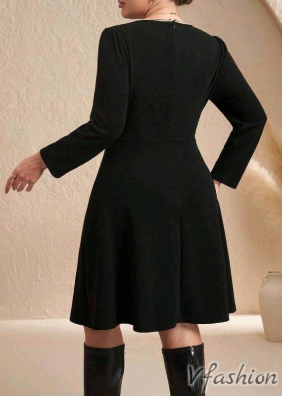 Рокля с копчета - черна
