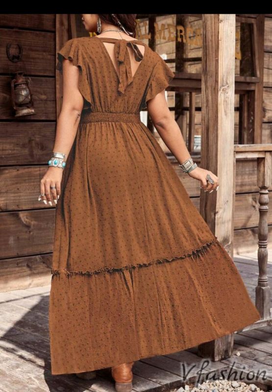 Разкроена рокля с бродерии - кафява