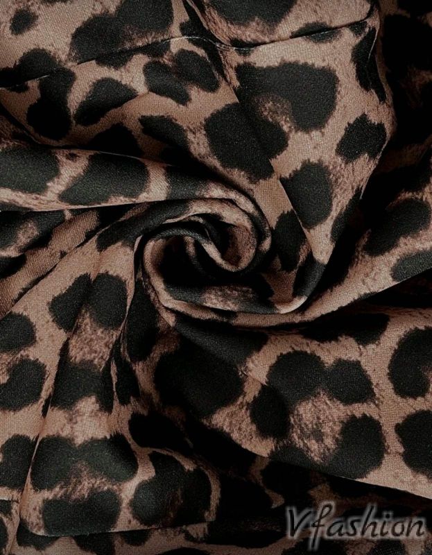 Пролетно яке с леопардов принт