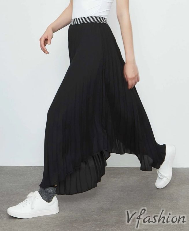 Плисирана пола - черна