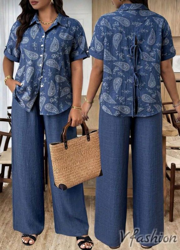 Комплект панталон и риза с принт - син