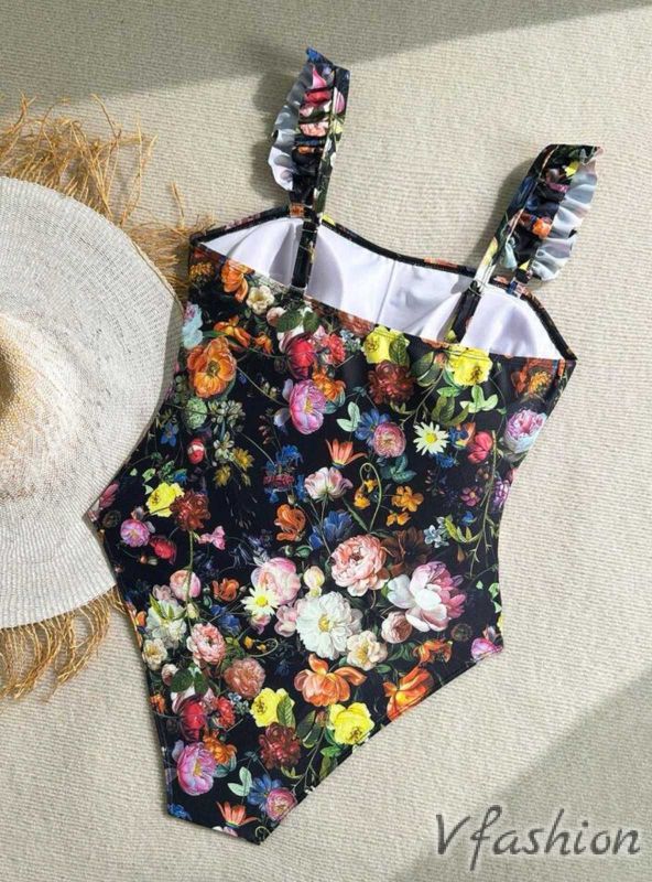 Цял бански на цветя